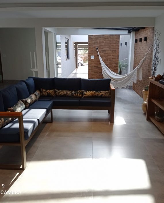 Conjunto Porto Belo canto em aluminio pintado- Detalhe em peroba.