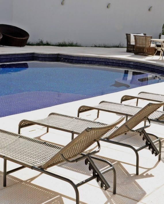 Espreguiçadeira Itararé em aluminio pintado- Fibra Sintética