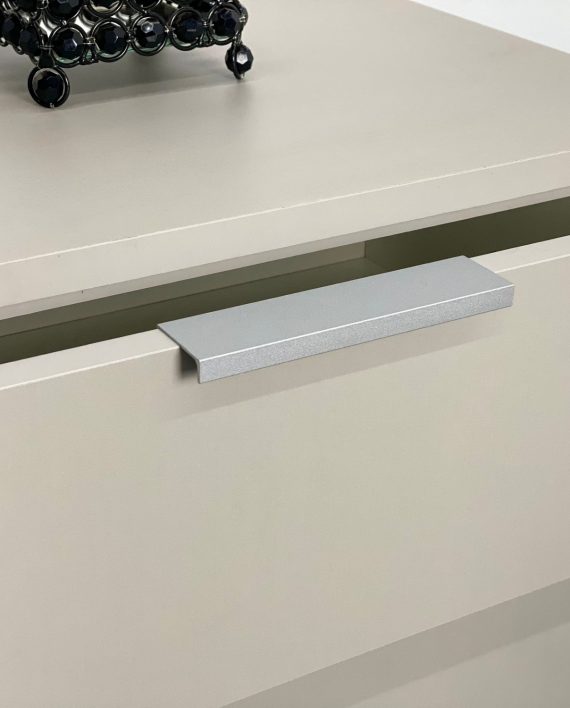 PUXADOR CLEAN RETO PRATA