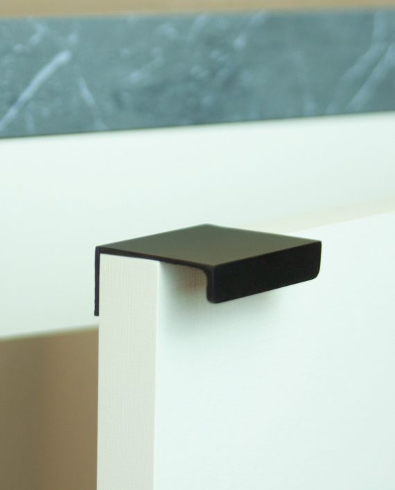 PUXADOR MINI CLEAN PRETO